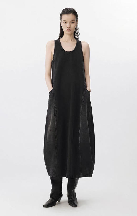 无袖牛仔连衣裙 75%棉+25%汉麻 立体水洗工艺 松弛舒适的穿搭 清爽纯净 长度刚刚好 无袖设计 商品图2