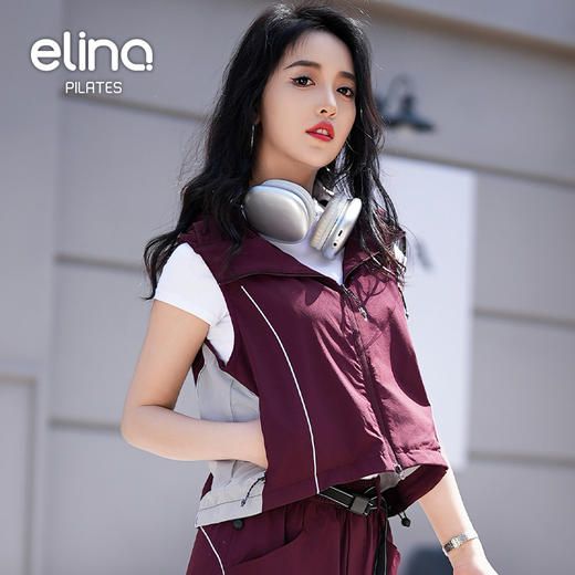 一恋•普拉提 2025春季新款机能风户外叠穿马甲户外连帽外套EML1181 商品图2