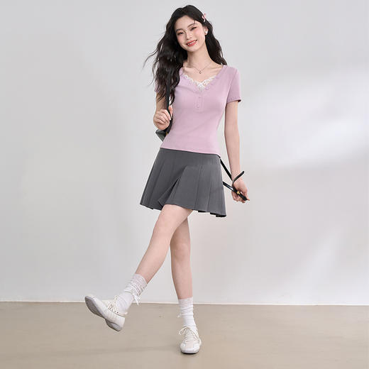 西遇蕾丝边短袖t恤女夏季新款外搭正肩v领修身短款上衣D0050675 商品图1