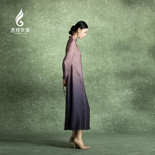 吉祥衣家新中式国风复古桑蚕丝高端气质修身女装炉烟双袖紫连衣裙 商品图3