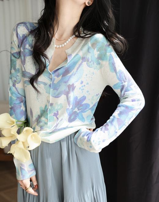 水墨晕染水溶定位印花软糯亲肤醋酸羊毛针织开衫 商品图0