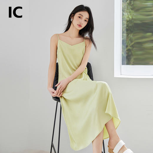 *IC夏季盐系穿搭薄荷绿长裙V领扭结收腰小众吊带连衣裙女新款 商品图2