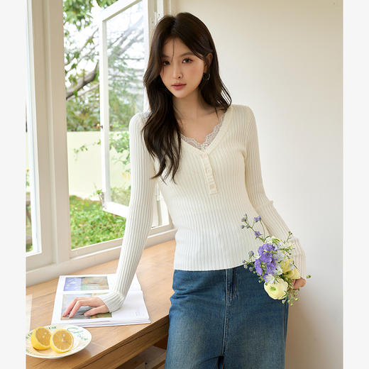 【蕾丝拼接】纯欲辣妹风V领长袖T恤女2025修身收腰上衣V0050357 商品图3