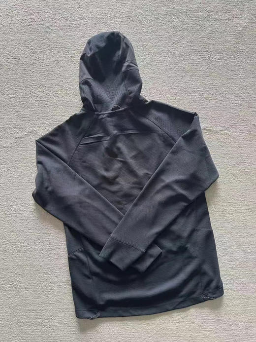 原单正品攀山鼠Klattermusen神鸦系列防风耐磨户外运动夹克连帽 

颜色 渡鸦黑 M L XL XXL 商品图1