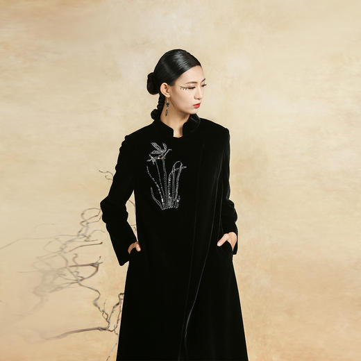 吉祥衣家新中式国风优雅气质设计感显瘦桑蚕丝大衣绮梦绒裳外套 商品图3