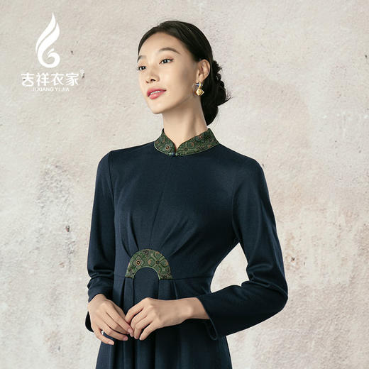 吉祥衣家新中式国风羊毛春秋季款气质优雅轻奢女装林下幽姿连衣裙 商品图4