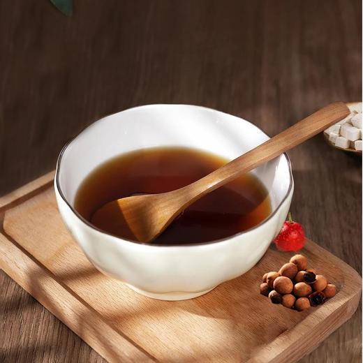 五指毛桃茯苓膏 | 甄选五指毛桃搭配4味优质传统食材 采用非遗古法蒸制 古法熬煮 慢工久蒸 茯苓添加量≥10% 不加一滴水熬制 膏质稠密 商品图1