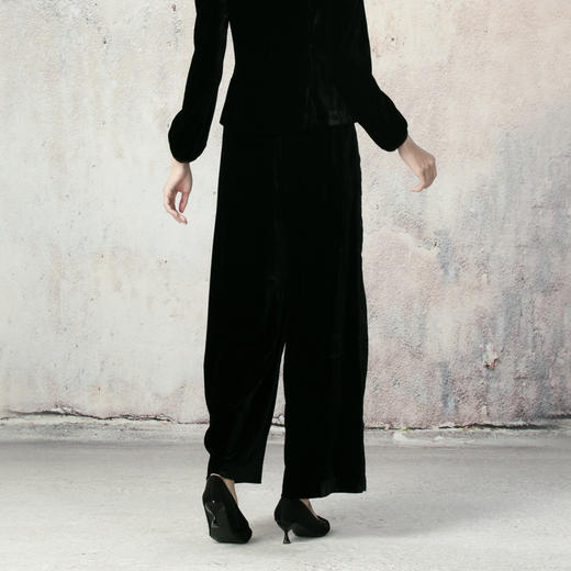 吉祥衣家新中式国风夏新款高端气质显瘦修身黑色女装寒雪未消裤子 商品图4