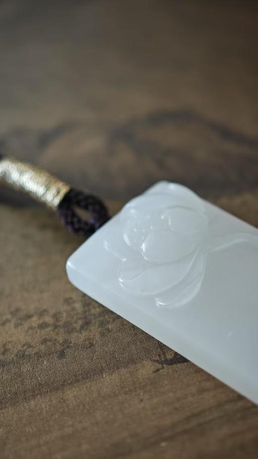 莲莲·和田莲花吊坠【嘉石617】 商品图1