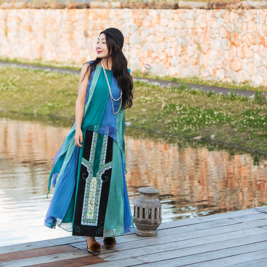 【林栖设计小店】孔雀东南飞改良轻凉马面裙绣花新中式2025夏季新品真丝半身裙女1952114 商品图1