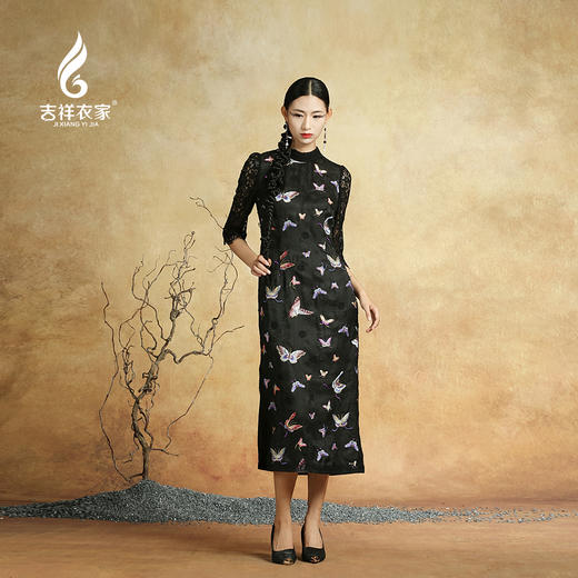 吉祥衣家新中式国风春夏新款高端气质显瘦修身女装百蝶图连衣裙 商品图0