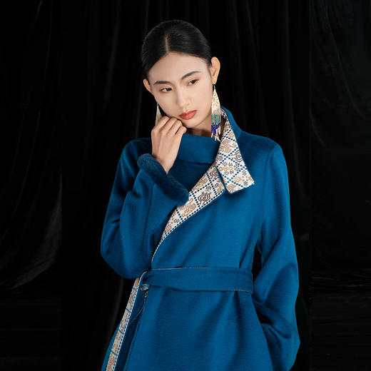 吉祥衣家休闲宽松立领壮锦保暖气质时尚国风立领女芳与泽大衣外套 商品图3