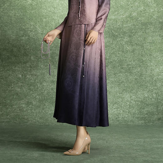 吉祥衣家新中式国风紫色渐变晕染高端气质修身女装下衣紫烟缈半裙 商品图1