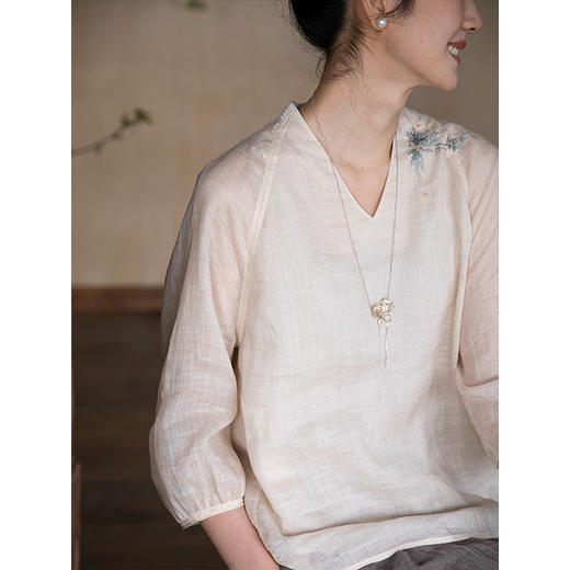 牧衣游原创 手工刺绣苎麻炒色套头衫轻薄柔软文艺百搭上衣 揽流光 商品图3