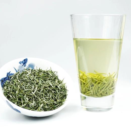 【新品：明前茶 赠同款小罐装】仙典明前新茶 采花毛尖 礼盒装 清明前采摘嫩芽浓香型绿茶叶 商品图4