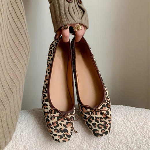 【灵动且浪漫 慵懒且知性】凯撒KAISER法式蝴蝶结复古方头芭蕾舞蹈鞋 舒适好穿  养眼百搭 八色可选（KS1208） 商品图7