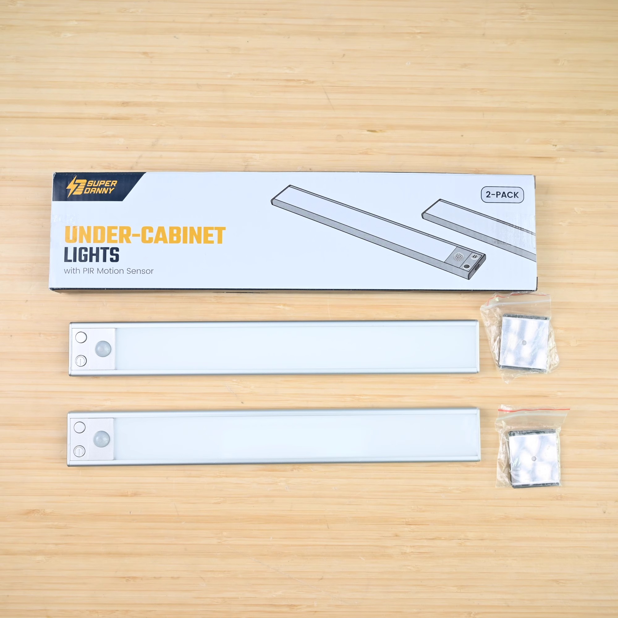 大牌橱柜灯人体感应LED充电智能厨房酒柜衣柜自粘磁吸无线夜灯