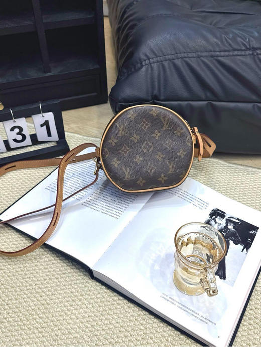 LV 软圆饼 老花拼皮 小号 斜挎包 商品图0