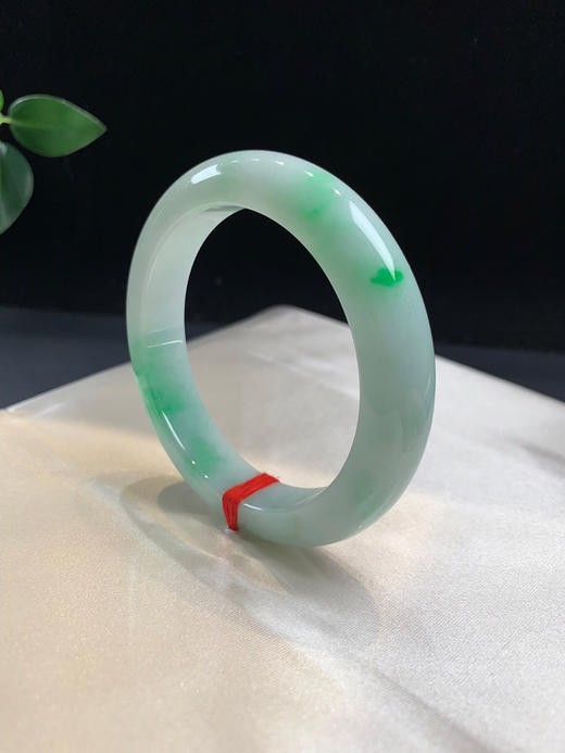 612572，57飘阳绿正圈，满圈干净清爽，几处飘蓝阳绿色， 干净清新 商品图2