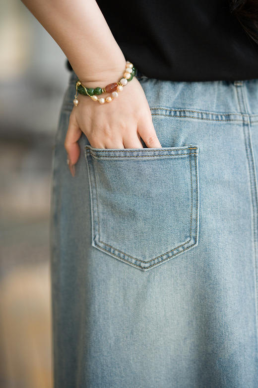 💙【弹力牛仔半裙 后开叉 自动自如】天丝+棉面料黑科技❤️，上身不闷，不勒肚子，上身板正、线条流畅！7天内发货！水洗蓝，清爽色，春季穿到秋季的半身裙，不愁搭配！ 商品图6