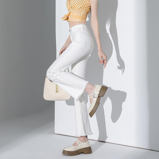 罗蒙四季款女士高腰微喇裤修身显瘦牛仔裤舒适百搭休闲通勤九分裤 商品图4