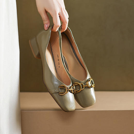 【预售5天】韩版女鞋方跟方头马衔扣牛皮时尚复古低跟通勤OL单鞋女MT&MMD9197 商品图1