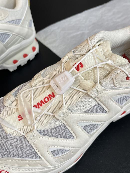 点此购买 萨洛蒙男女款蛇年限定XT-QUEST户外越野徒步鞋 98 313942 商品图9