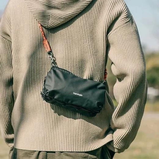 林更新同款 Topologie防水运动斜挎包 商品图0