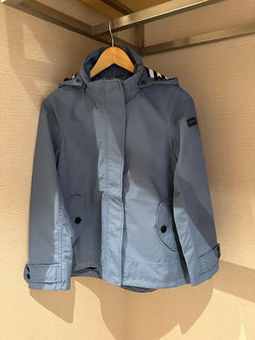 原单正品 AIGLE艾高春夏经典款防风防雨透湿夹克冲锋衣女款外套
只有S 码