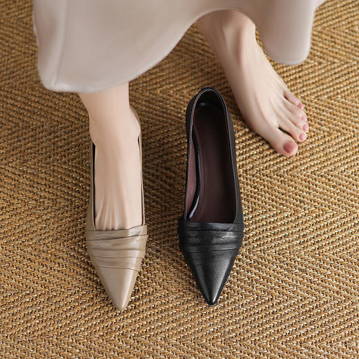 【预售5天】法式浪漫～真皮皱褶粗跟浅口单鞋气质百搭OL高跟鞋女真皮JLY&18-593 商品图1