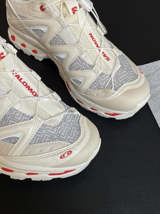 点此购买 萨洛蒙男女款蛇年限定XT-QUEST户外越野徒步鞋 98 313942 商品图7