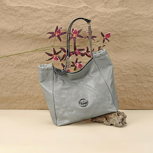 Why女包小众设计垃圾袋包慵懒风菱格流浪包高级感大容量链条包YA5371 商品图5