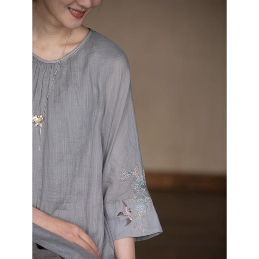 牧衣游原创 手工刺绣苎麻套头衫新品轻薄清凉文艺百搭上衣 若沐 商品图3