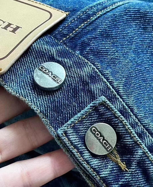 正品 Coach SS24经典纯色刺绣LOGO立领拉链夹克外套
随意对比任何细节 
牛仔蓝M L XL XXL 商品图6