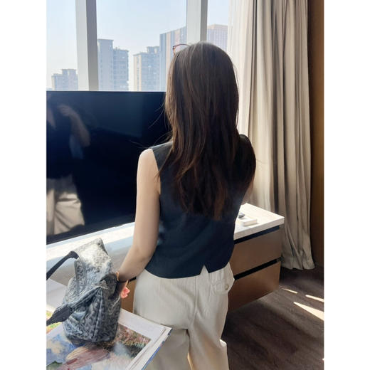 2504102   ther0y* 羊毛薄 马甲 商品图3