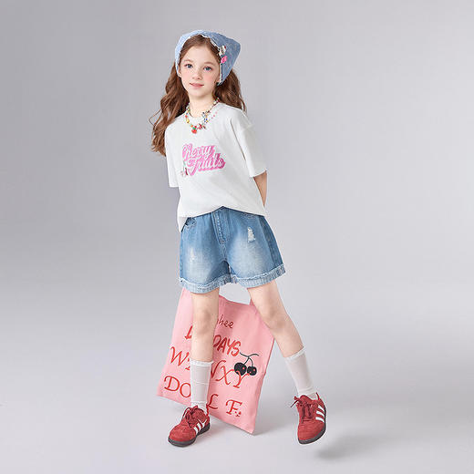 笛莎Deesha 童装女童裤子2025夏新款女童时尚抓须破洞设计牛仔短裤 商品图2