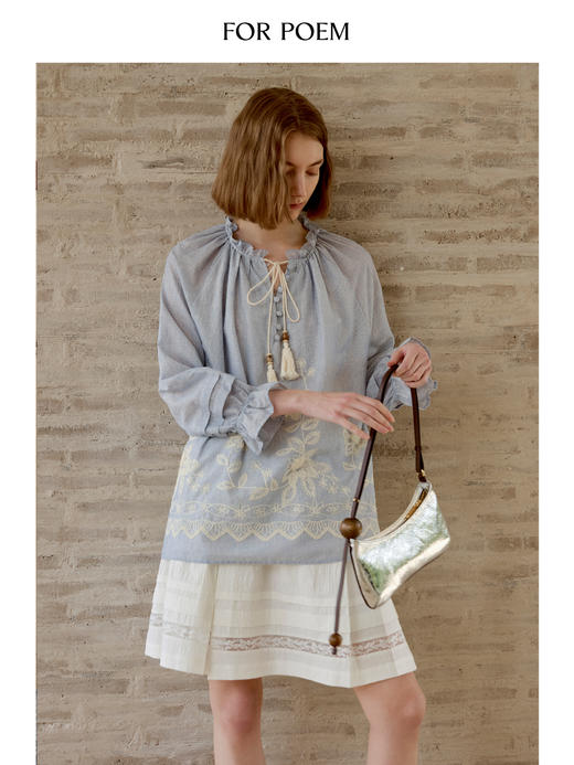 ForPoem 现货 25/SS原创设计100棉泡泡袖系带花朵刺绣度假风罩衫 商品图4