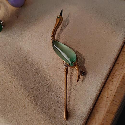 【鹤望】18k镶嵌翡翠胸针 商品图1