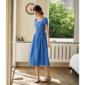 OLrain欧芮儿2025夏季新款蓝色度假风连衣裙方领设计收腰显瘦长裙