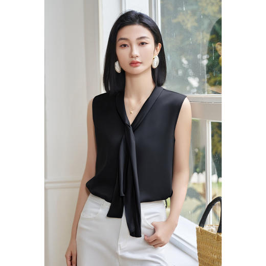 【预售7天】米思阳2026夏季新款通勤优雅缎面小衫无袖直筒系带领显瘦百搭上衣女1866 商品图4