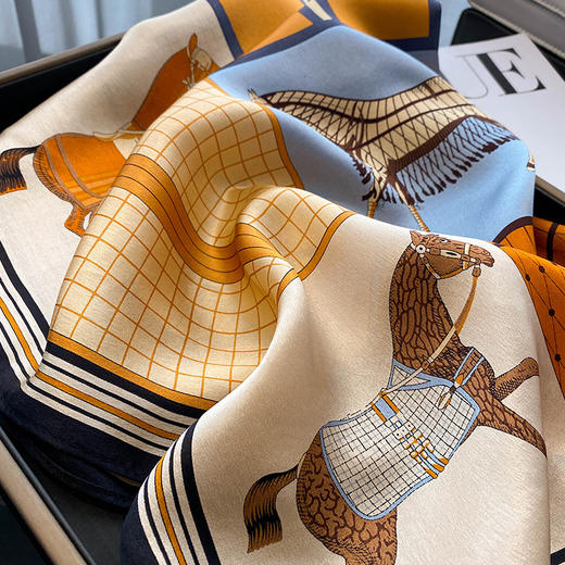 丁摩 春季新款骏马拼接真丝丝巾女欧美时尚复古70*70cm桑蚕丝方巾5ZF-3313 商品图3