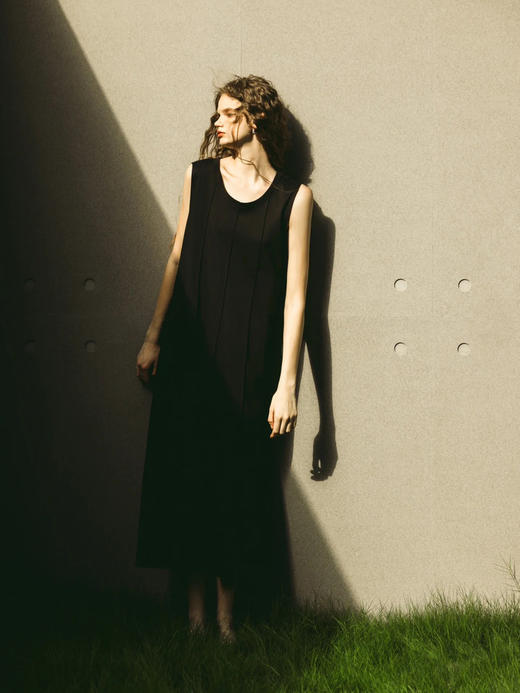 【高品质私服】【KG马棉立体褶连衣裙】全身线条流畅优雅显瘦，百搭衣橱之选G1195-CC【无标出货 介意慎拍】 商品图6