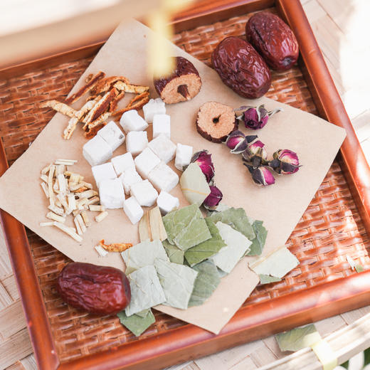 悦身茶 | 不湿态悦身茶饮。六味本草配伍组合花茶。茯苓大枣重瓣红玫瑰橘皮鲜茅根荷叶。10袋泡冲饮易携带 商品图5