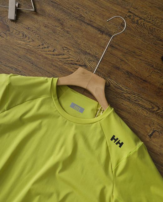 点此购买 海丽汉森夏季男士抗菌日常休闲运动轻薄舒适圆领短袖T恤 md 314024 商品图10