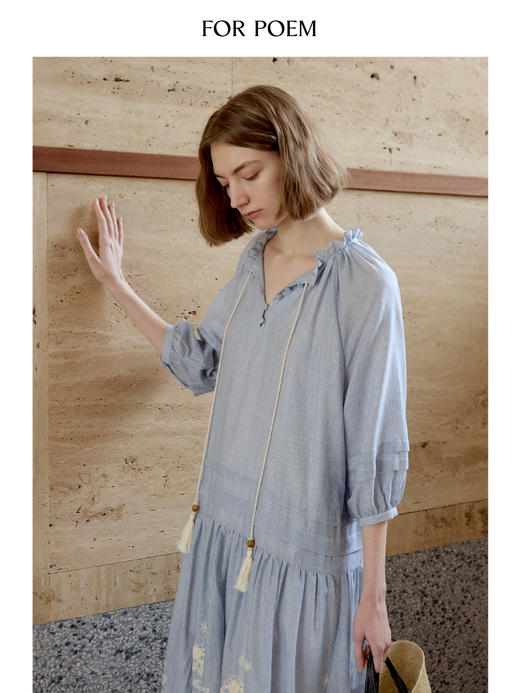 ForPoem 现货 25/SS原创设计100棉落肩泡泡袖花朵刺绣系带连衣裙 商品图3