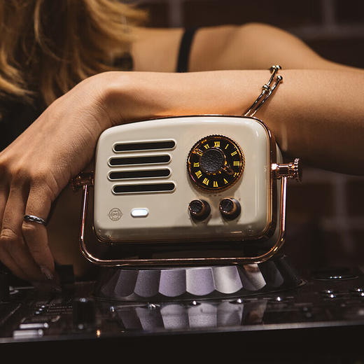 猫王收音机猫王音响旅行者2号手提智能网络音箱便携式小型音响无线蓝牙复古户外 商品图2