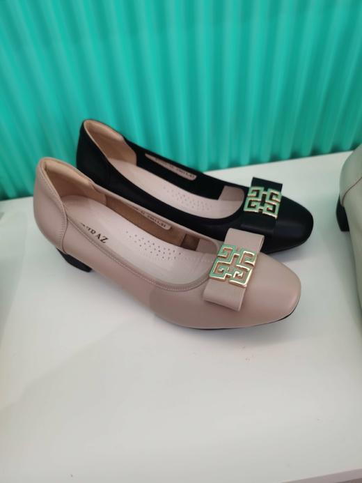 4楼罗密瑞姿瓢鞋 商品图0