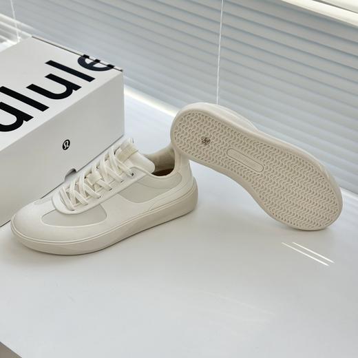 点此购买 lululemon露露乐檬cityverse男女款多功能休闲鞋 98 313958 商品图12