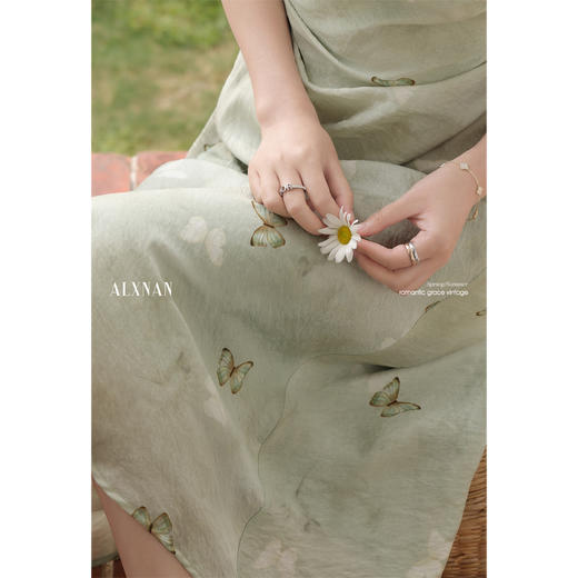 鹿向南「春山赴雪」绿色新中式连衣裙女夏季改良款旗袍复古长裙子L53902 商品图4