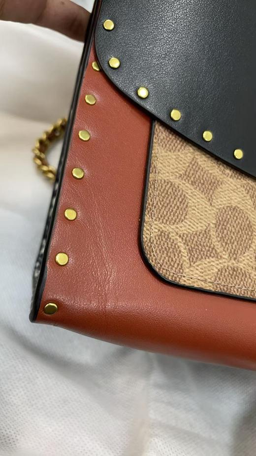 195031222757 COACH蔻驰PARKER系列女士经典山茶花单肩斜跨包 【压痕变形】 长宽高：26*10*17cm 商品图3